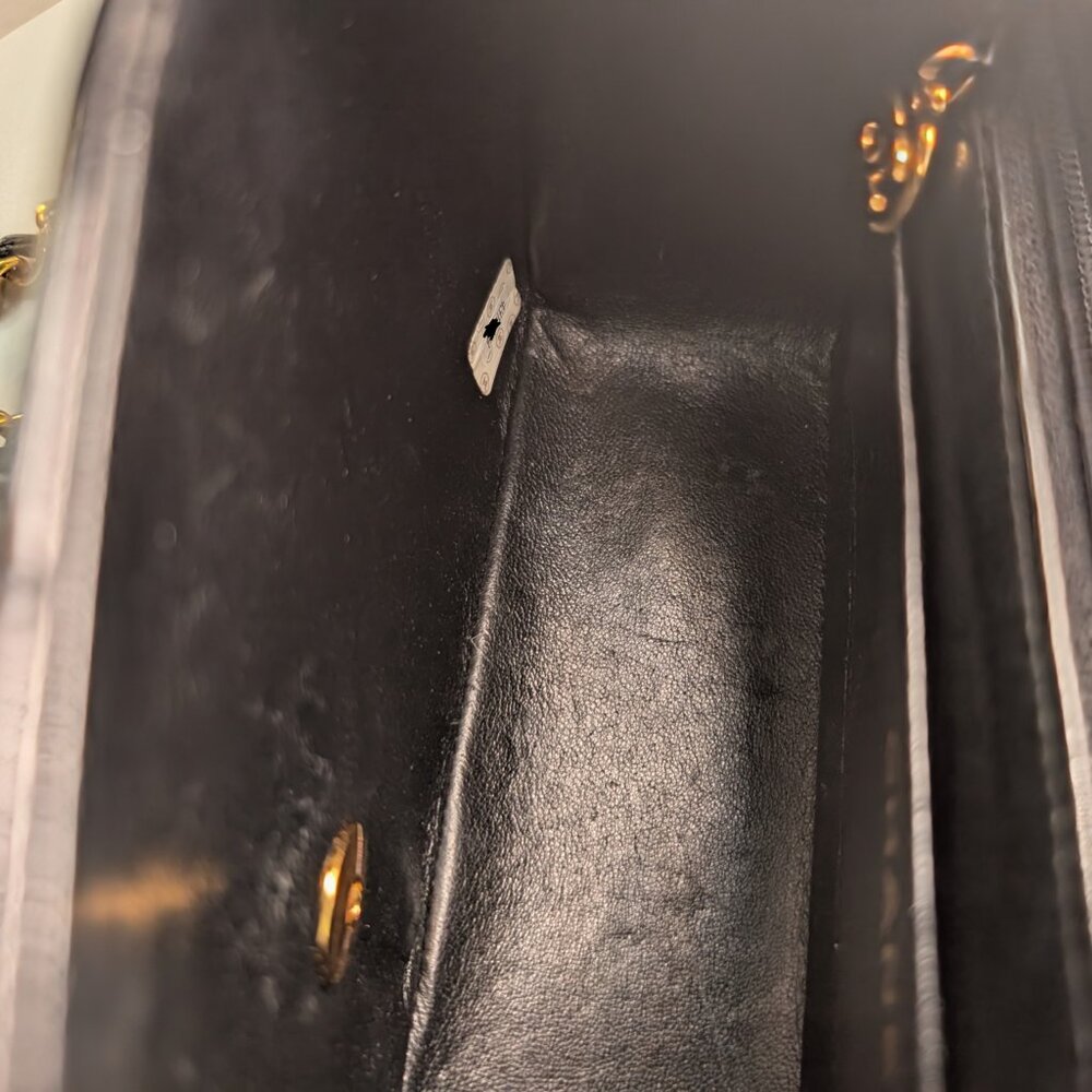 Chanel Vintage Black Medium Diana Quilted Lambskin Flap Bag - Picture 12 of 16